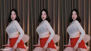 Gusdk2362 Teasing And Touching Her Pussy On Panty While Dancing Afreecatv Video