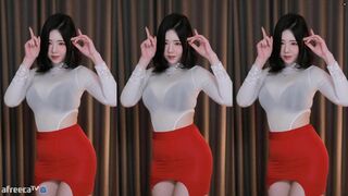 Gusdk2362 Touches Her Tits On Seethrough Clothes While Dancing AfreecaTV Video