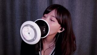Mimojoo Teasing Her Fans With Licking Ears ASMR Video