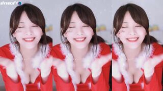 Mimojoo Teasing Her Big Boobs And Hot Thighs While Dancing AfreecaTV Video