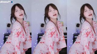 Mimojoo Cute Korean Slut Dancing While Big Tits Teasing Leaked AFreecaTV Video