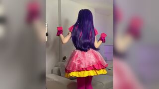 Meriol Chan Asian In Cute Frock Showing Booty On cam Video