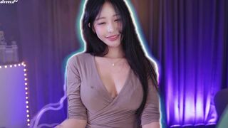 Haru S2 Juicy Asian In Short Skirt Dancing On Cam Afreecatv Video