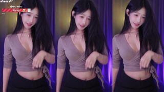 Haru S2 Asian Model In Black Short Skirt Dancing On Live Afreecatv Video