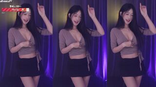 Haru S2 Asian Model In Black Short Skirt Dancing On Live Afreecatv Video