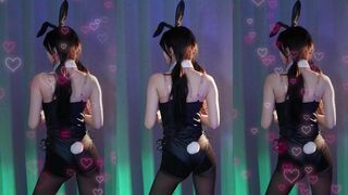 Yule Teen Dancer Shaking Her Hot Ass On Live Video