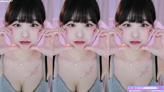 Chujeong Cute Asian Girl Making Fun Faces While Getting Boobies Caught On Cam Afreecatv Video