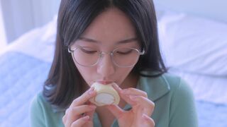 Sehirang Sexy Asian Model In Glasses Showing her Hot Soft Body On Cam Vdieo