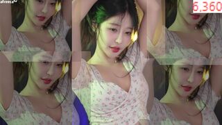 sol3712 Pretty Wild Asian Dancing For Fans On Live Afreecatv Video