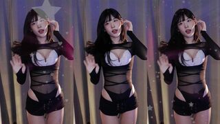 yule_.0.03 Hot Asian Model In Black Outfit Dances Video