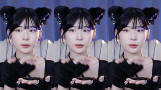 yule_.0.03 Wild Asian Teen Dancing On Live Closeup Video