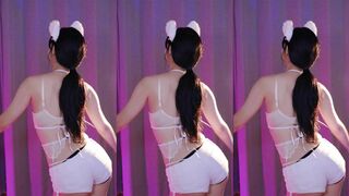 yule_.0.03 Slim Asian Hottie Dancing On Live Video