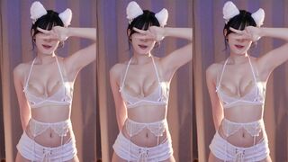 yule_.0.03 Shaking her Tight Ass While Dancing Video