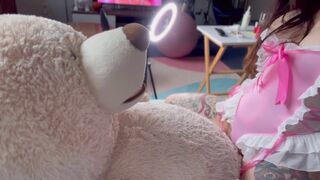 cardi_gk Asian Big Ass Humping On Top Of her Teddy Bear Video
