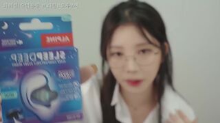 ASMR Yoon Ying Horny Asian Girl Baths On Cam And Licks It Like a Cock Video