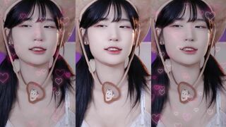 yule_.0.03 Asian Cutie Dancing While Getting Boobs Caught On Live Cam Video