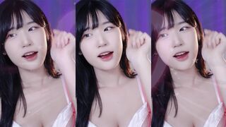 yule_.0.03 Beautiful Asian Teen Dancing Closeup Video