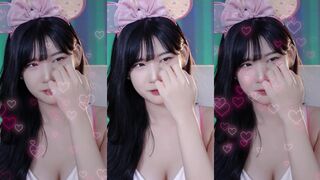 yule_.0.03 Curvy Titty Asian Teen Closeup Cam Video