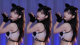 yule_.0.03 Sexy Wild Asian Dancing While Teasing Video