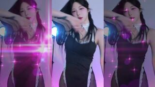 p_tilda Hot Af Asian Dancing on Live Video