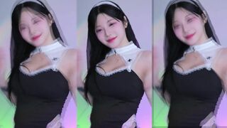 p_tilda Asian beauty In Sexy Black Dress Dances Video