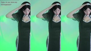 p_tilda Korean beauty Loves Dancing Off For Fans Video