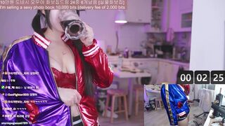 ny991017 Sexy Asian Girl With Hot Boobs On Live Video