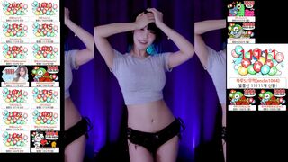 Sexy Asian Dancing While on Tiny Shorts Afreecatv Video