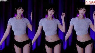 Beautiful Korean Model Dancer On Live Afreecatv Video