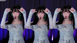 Wild Asian College Girl Dancer On Live Cam VIdeo