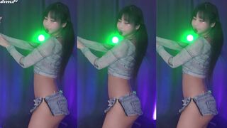 Korean Sexy Dancer Doing It On Live Afreecatv Video