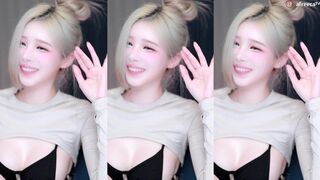 gusdk2362 Sexy Cute Asian Teasing On Cam Afreecatv Video