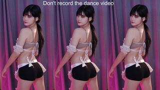yule_.0.03 Erotic Asian Teen With Nice Body Dancing Live Video