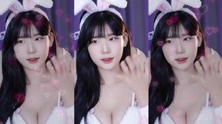 yule_.0.03 Juicy Asian Teen Teasing Closeup Video