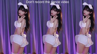 yule_.0.03 Asian Korean Teen Sexy Dance Shaking Ass Video