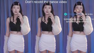 yule_.0.03 Asian Hottie Loves Dancing Off Video
