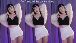 yule_.0.03 Asian Hottie Loves Dancing Off Video