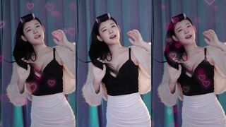 yule_.0.03 Horny Asian Entertaining Fans Video