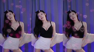 yule_.0.03 Horny Asian Entertaining Fans Video
