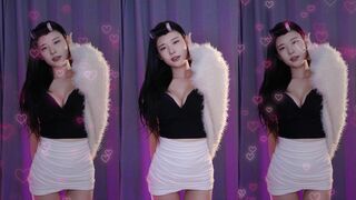 yule_.0.03 Horny Asian Entertaining Fans Video