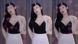 yule_.0.03 Sexy Asian In Black Top Dancing Video