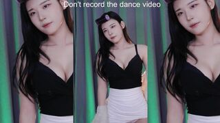 yule_.0.03 Pretty Sexy Asian In Black Dancing Video