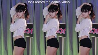 yule_.0.03 Sexy Sweaty Asian Dancer Live Video