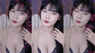 yule_.0.03 Beautiful Asian Model With Perfect Round Tits Video