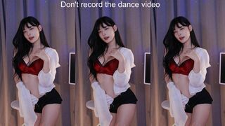 yule_.0.03 Sexy Asian Hot Dancing in Tiny Shorts Video