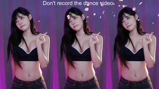 yule_.0.03 Sexy Teen Asian In Tight Jeans Dancing Video