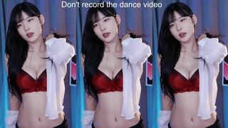 yule_.0.03 Big Tit Asian In Red Top Dancing Video