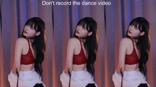 yule_.0.03 Sexy Asian Teen Wild Dancing On Live Video