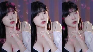 yule_.0.03 Asian Model Teasing On Live Closeup Cam Video