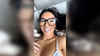 Asa Akira Nerdy Asian Milf Teases Herself While Showing On Live Cam And Using Toy On Pussy Until She Orgasms Video